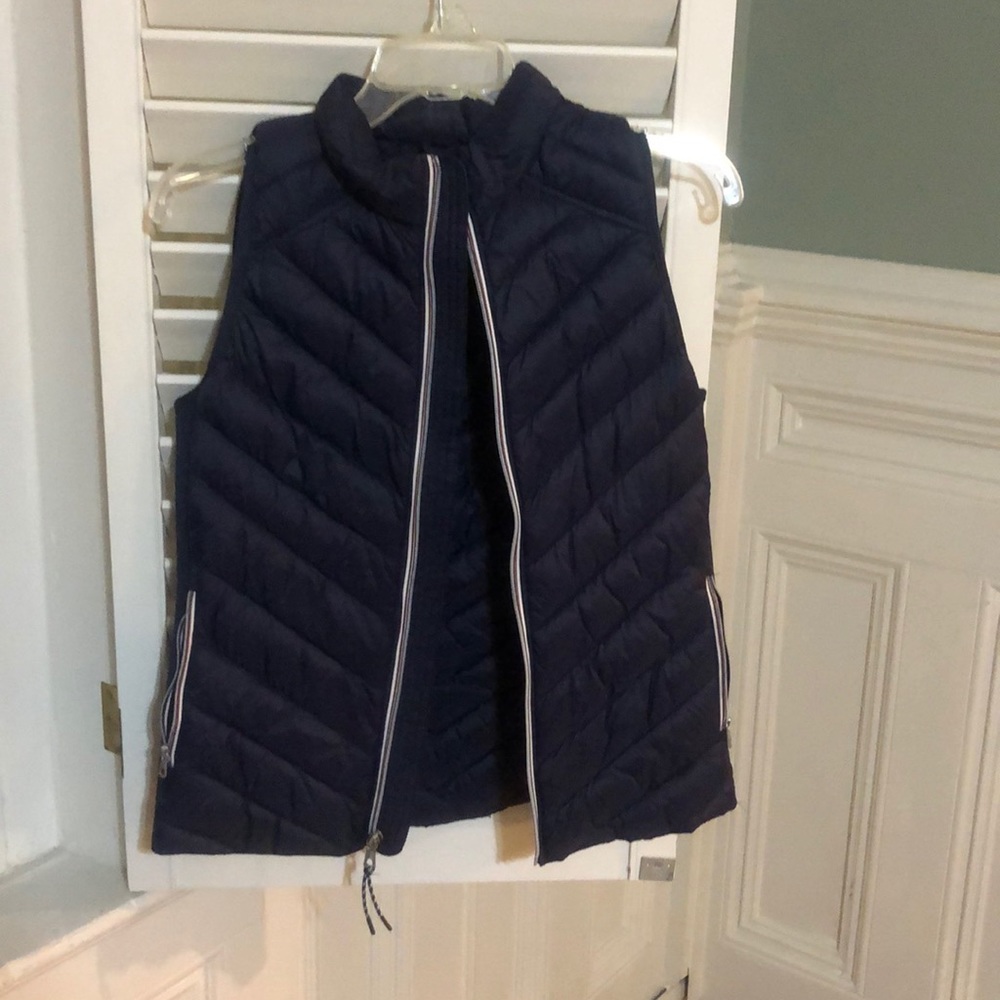 Gap vest